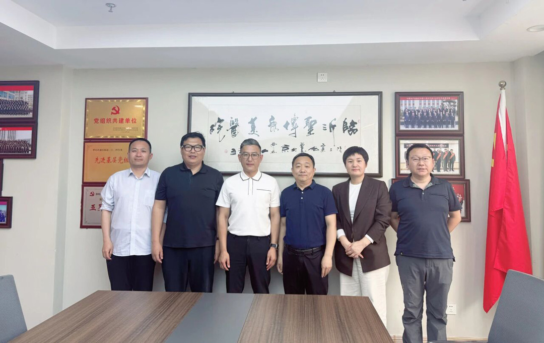 此次交流活动进一步增进了两院之间的了解与2.jpg 此次交流活动进一步增进了两院之间的了解与2.jpg